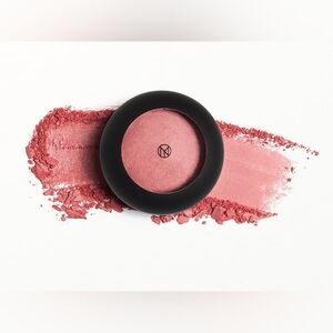 100 - New- il makiage mineral baked blush in shade: bootylicious